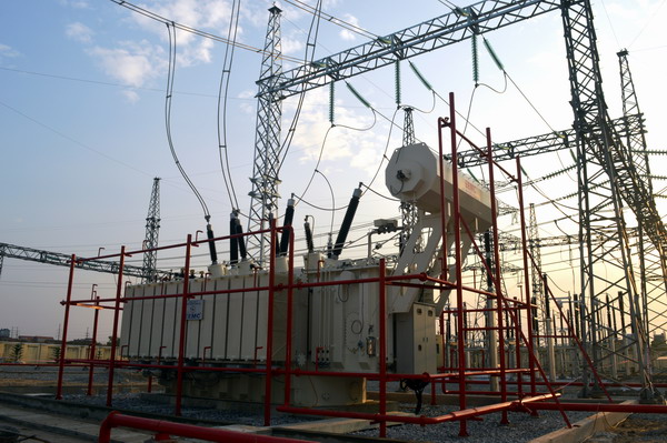 Máy biến áp 220kV của EEMC đóng điện vận hành an toàn tại TBA 220kV Kim Động