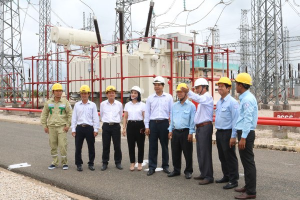 Máy biến áp 220kV của EEMC lắp đặt tại trạm Châu Đốc cấp điện sang Campuchia