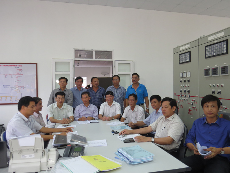 Tổng công ty Điện lực miền Bắc đã phối hợp với các đơn vị liên quan đóng điện thành công TBA 110 KV Vân Đồn 1